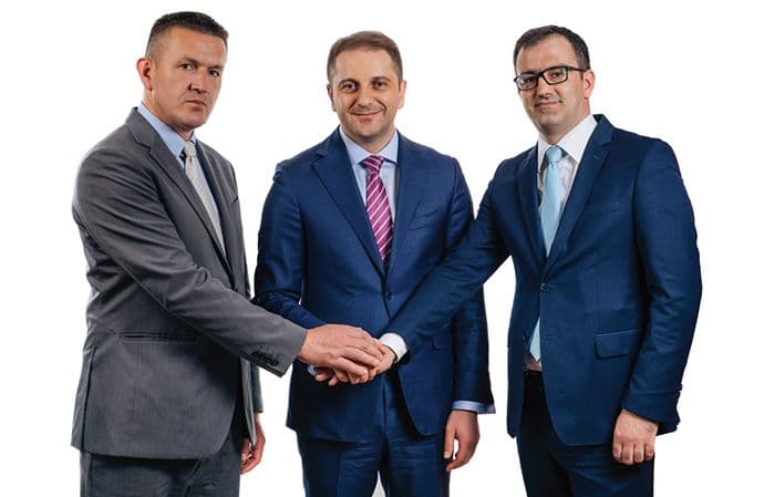 SD: Plavu potrebni novi, mladi i pošteni ljudi SD: Plavu potrebni novi, mladi i pošteni ljudi