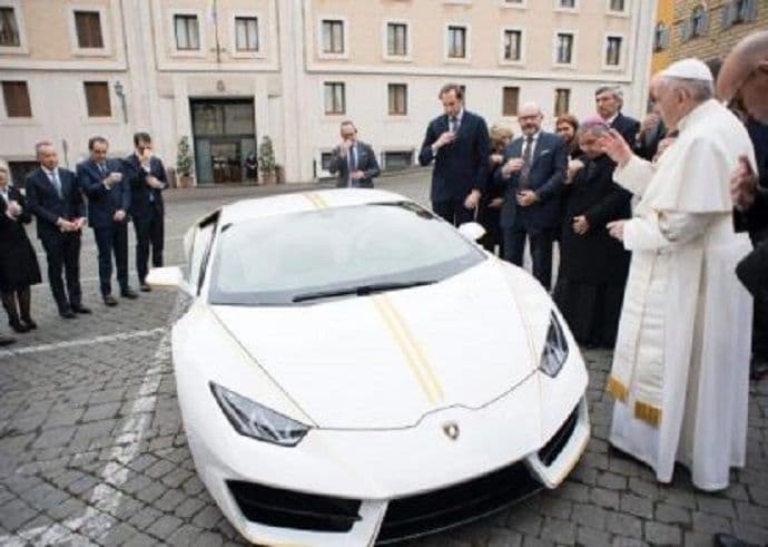 Papin Lamborgini prodat za 715.000 eura Papin Lamborgini prodat za 715.000 eura