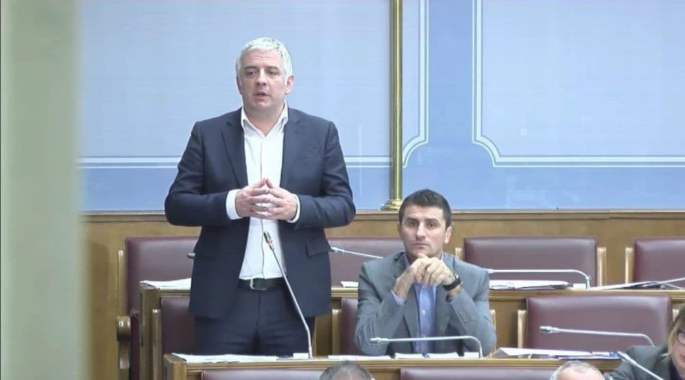 DF: Vlada nastavlja da brutalno progoni sveštenike i monahe SPC DF: Vlada nastavlja da brutalno progoni sveštenike i monahe SPC