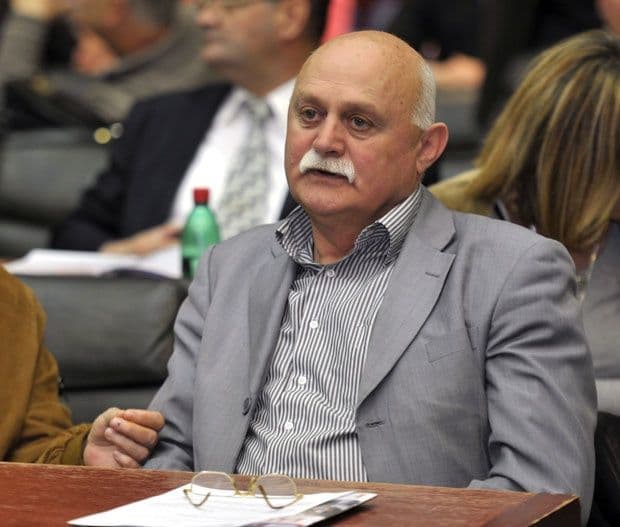 Brat Radovana Karadžića osuđen na dvije godine zatvora Brat Radovana Karadžića osuđen na dvije godine zatvora