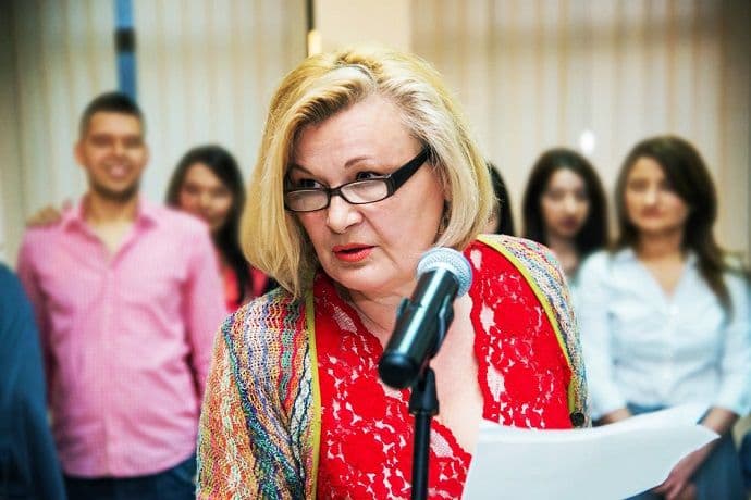 Za 21. vijek: Izgraditi novi azil, postaviti automate za hranu, formirati mobilnu jedinicu... Za 21. vijek: Izgraditi novi azil, postaviti automate za hranu, formirati mobilnu jedinicu...