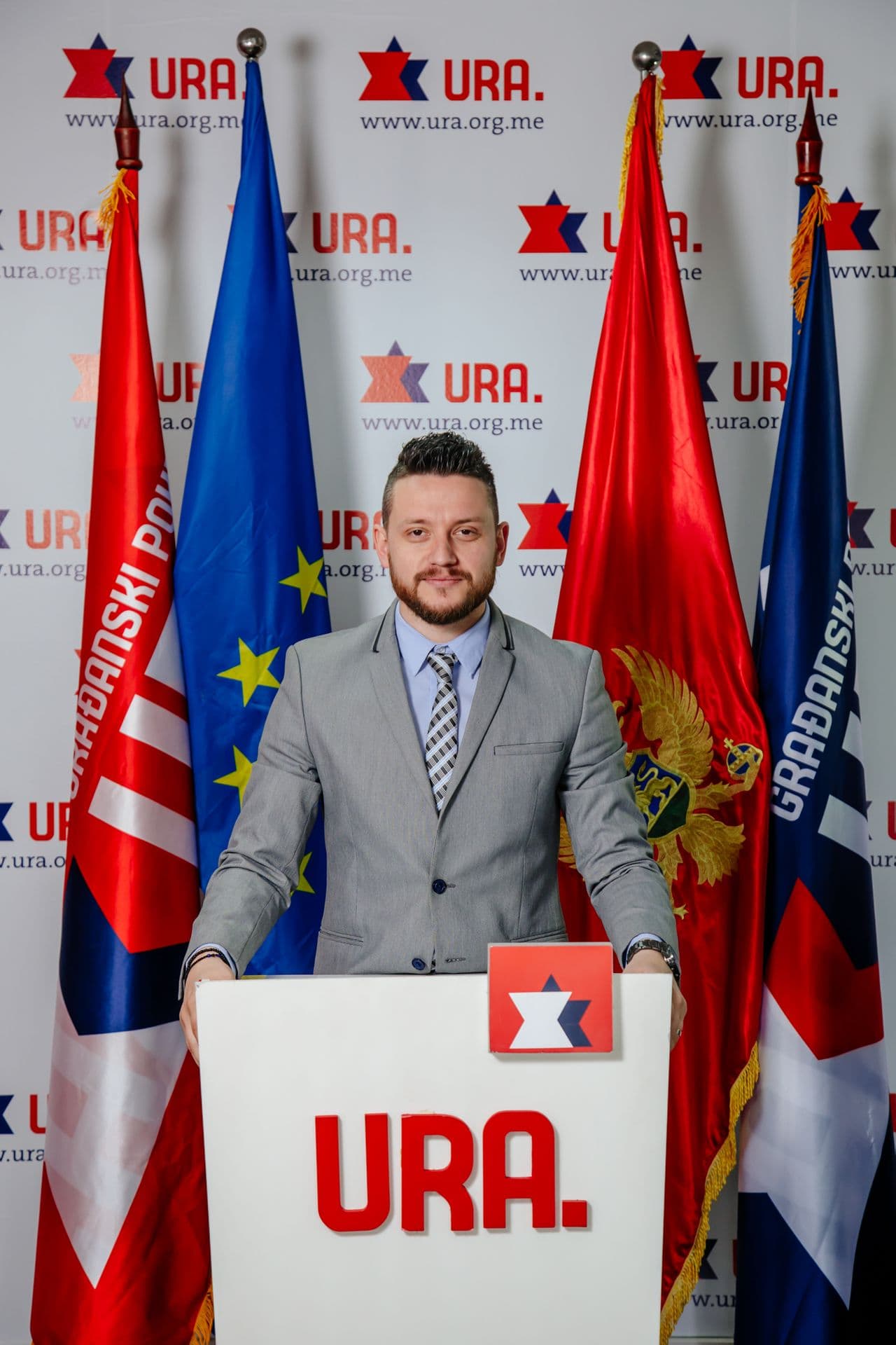 Radovanić: Medojević je patološki lažov Radovanić: Medojević je patološki lažov