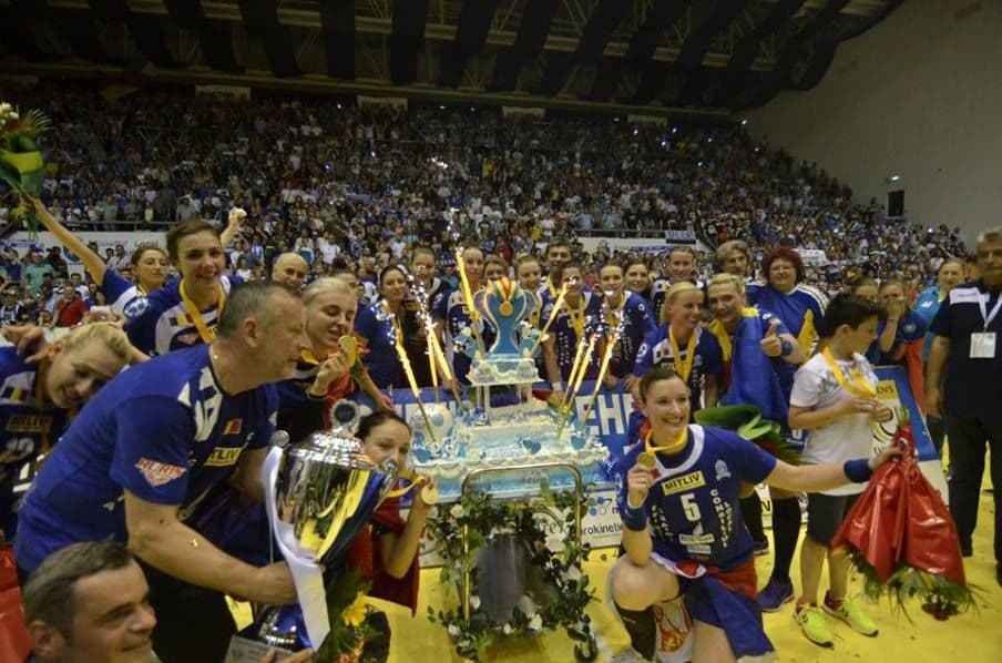 Bobana Klikovac uzela trofej u EHF Kupu! Bobana Klikovac uzela trofej u EHF Kupu!