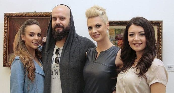 Dva člana grupe Balkanika raskinuli pred odlazak na Evroviziju Dva člana grupe Balkanika raskinuli pred odlazak na Evroviziju