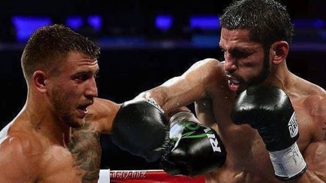 Lomačenko nokautirao Linaresa i ušao u istoriju boksa Lomačenko nokautirao Linaresa i ušao u istoriju boksa