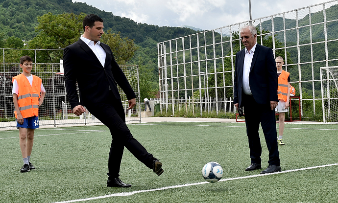 Stari sportski teren u Plužinama dobio novo ruho Stari sportski teren u Plužinama dobio novo ruho