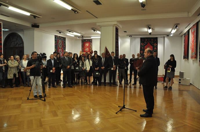Bihorski ćilimi osoben fenomen tradicije Bihorski ćilimi osoben fenomen tradicije