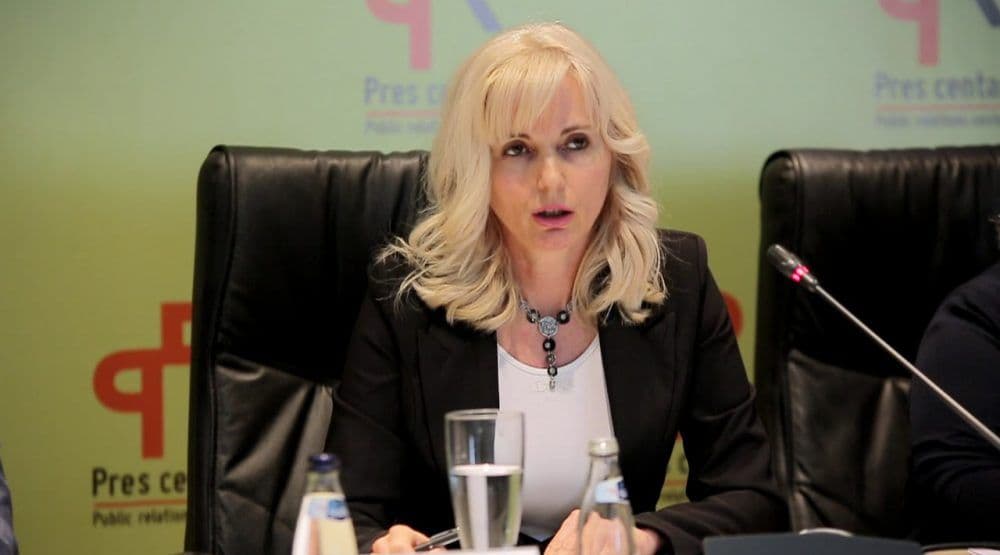 Alma Drešević napustila Ministarstvo, vraća se pedijatriji Alma Drešević napustila Ministarstvo, vraća se pedijatriji