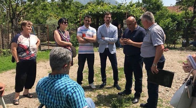 Raičević razgovarao sa mještanima naselja Donje Polje Raičević razgovarao sa mještanima naselja Donje Polje