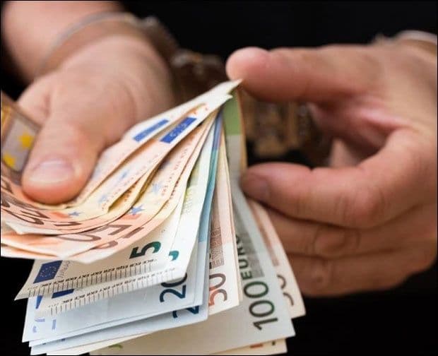 Iznuda počinje od anonimnih prijetnji Iznuda počinje od anonimnih prijetnji