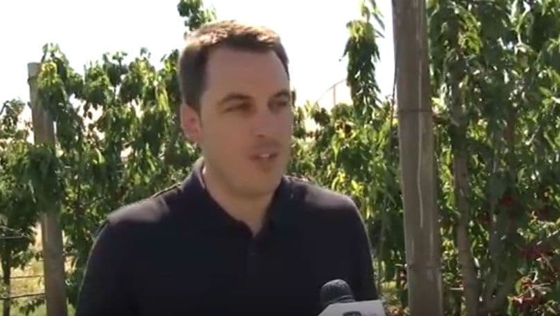 Podsticaji za poljoprivrednike i sa državnog i sa lokalnog nivoa Podsticaji za poljoprivrednike i sa državnog i sa lokalnog nivoa