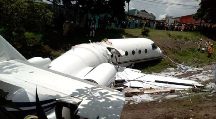 Srušio se avion u Hondurasu, svi putnici preživjeli Srušio se avion u Hondurasu, svi putnici preživjeli