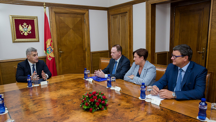 Senator Sutur: Francuska je naklonjena putu kojim ide Crna Gora Senator Sutur: Francuska je naklonjena putu kojim ide Crna Gora