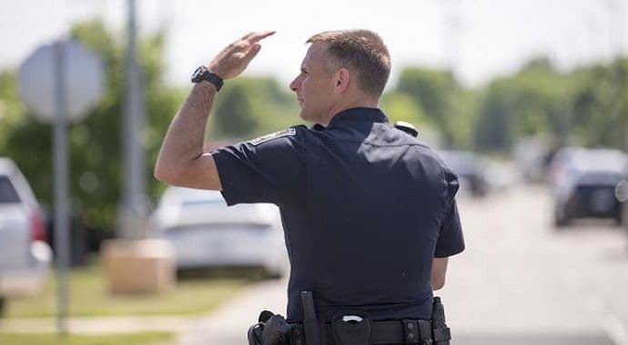 Nastavnik heroj - spriječio masakr u školi, teško ranjen Nastavnik heroj - spriječio masakr u školi, teško ranjen