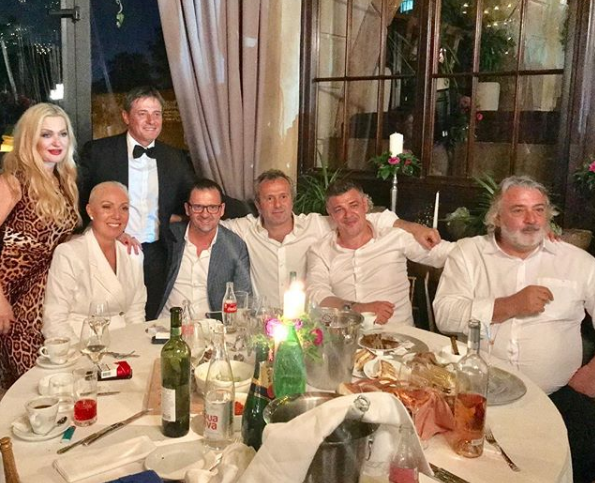 Brena u društvu Savićevića i Mijatovića Brena u društvu Savićevića i Mijatovića