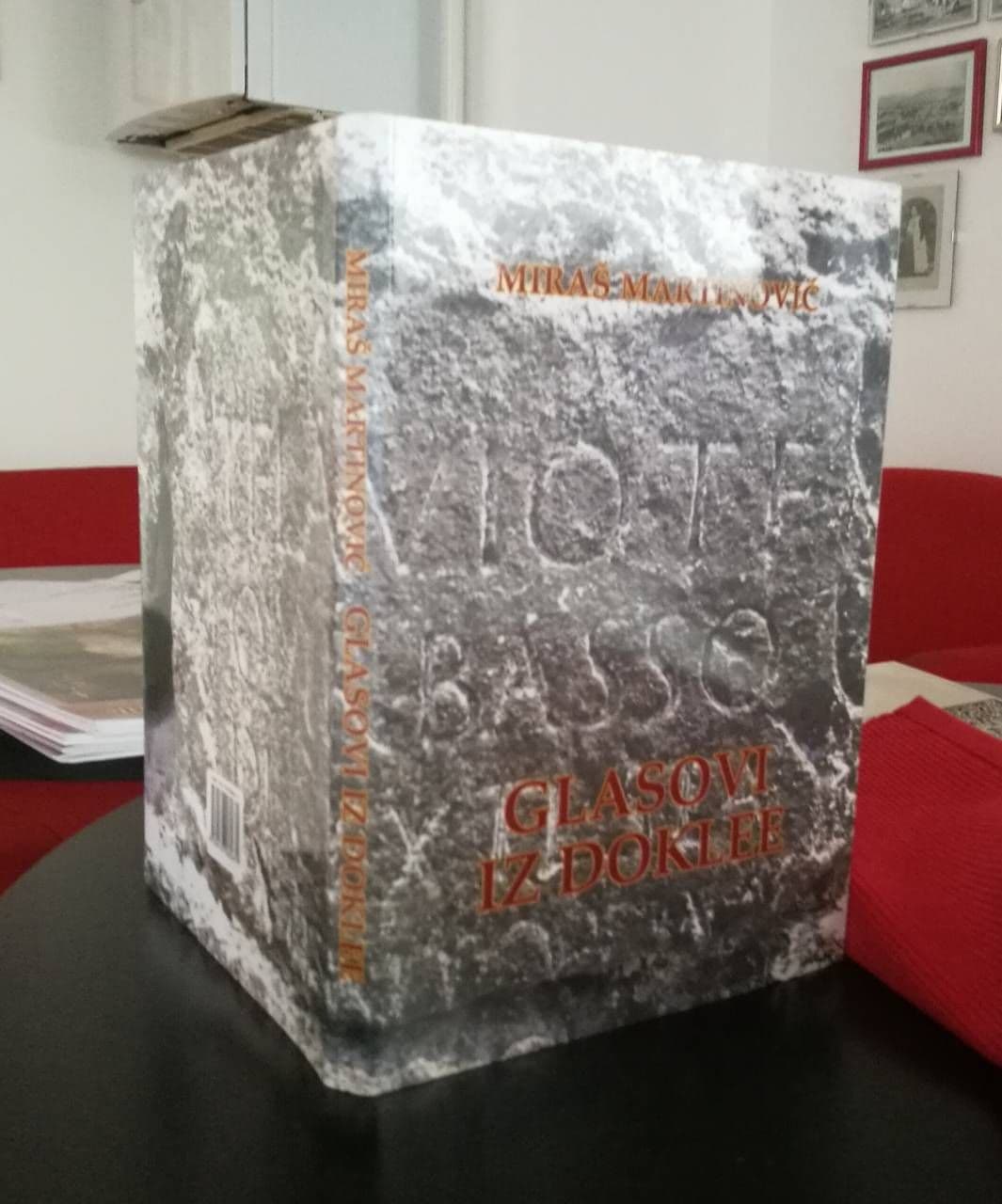 Promocija knjige "Glasovi iz Doklee" Miraša Martinovića Promocija knjige "Glasovi iz Doklee" Miraša Martinovića