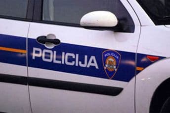 Hrvatska protjeruje državljanina BiH jer je na Fejsbuku veličao Tita, Kastra, Če Gevaru Hrvatska protjeruje državljanina BiH jer je na Fejsbuku veličao Tita, Kastra, Če Gevaru