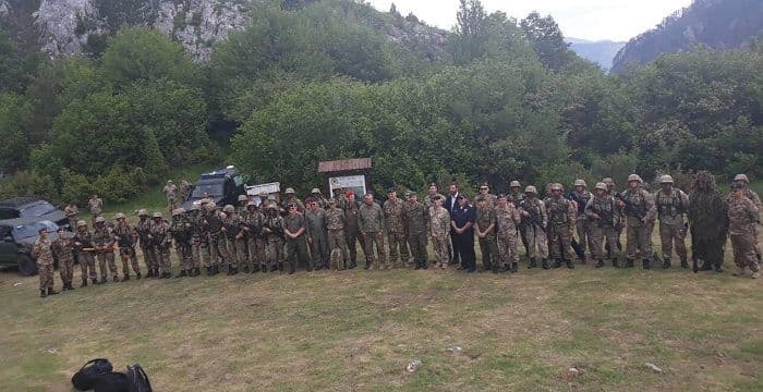 Vježba i rafting Tarom za vojne atašee Vježba i rafting Tarom za vojne atašee