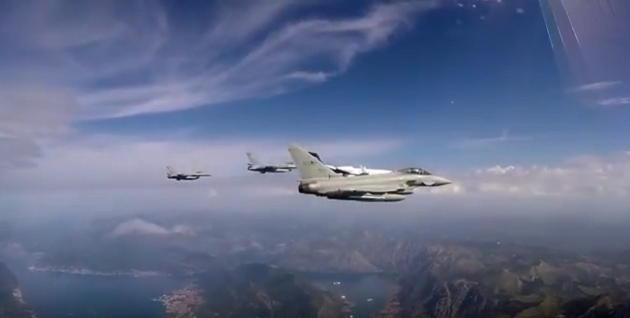 Pogledajte snimak italijanskog lovca iznad Boke Kotorske Pogledajte snimak italijanskog lovca iznad Boke Kotorske