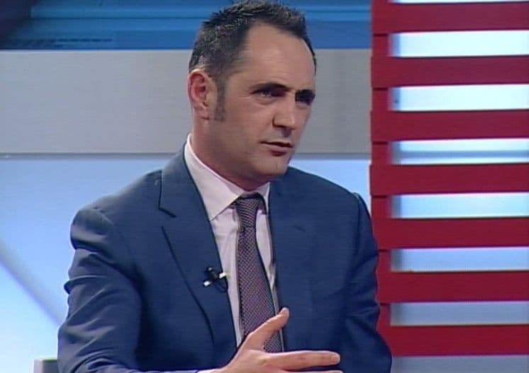 Napravljena alternativa za Verige Napravljena alternativa za Verige