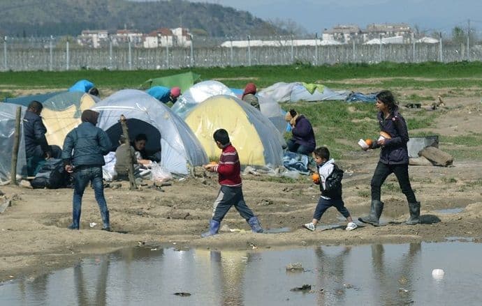 Uhapšene tri misionarke dok su obilazile kampove Uhapšene tri misionarke dok su obilazile kampove