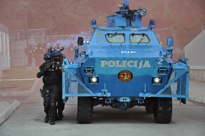 Policija Crne Gore i sigurnosne službe SAD sproveli zajedničku vježbu Policija Crne Gore i sigurnosne službe SAD sproveli zajedničku vježbu