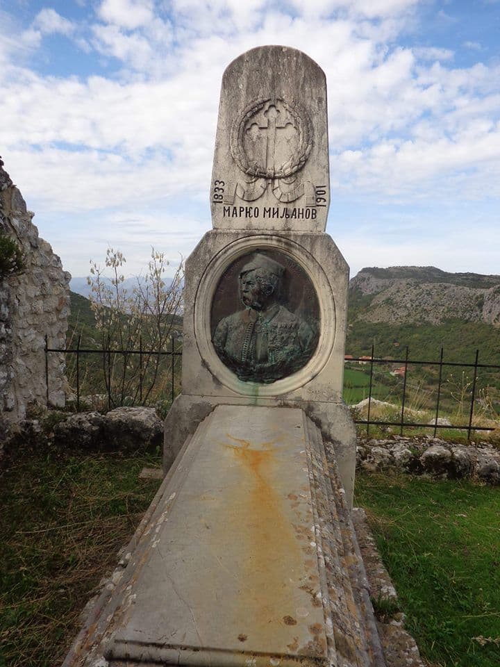 Uređuje se grob Marka Miljanova Uređuje se grob Marka Miljanova