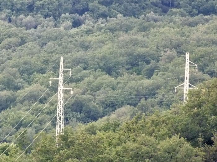 Kvar na dalekovodu Herceg Novi-Trebinje uzrokovao prekid u napajanju strujom Kvar na dalekovodu Herceg Novi-Trebinje uzrokovao prekid u napajanju strujom