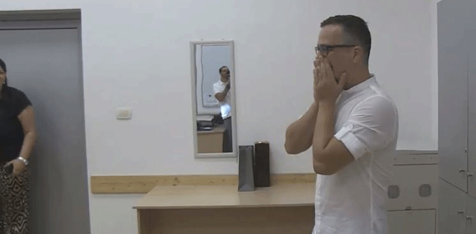 Osnovci priredili iznenađenje učitelju (VIDEO) Osnovci priredili iznenađenje učitelju (VIDEO)