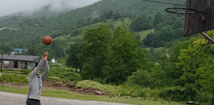 Bogdan Bogdanović u posjeti rodnim Plužinama Bogdan Bogdanović u posjeti rodnim Plužinama