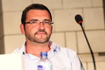 Čirgić: Bratić da se batali progona neistomišljenika i da uplati novac neophodan za rad FCJK Adnan ČIRGIĆ