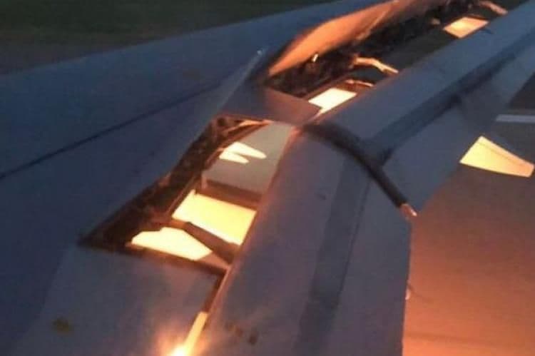Fudbalerima Saudijske Arabije se tokom leta zapalio avion Foto: Tviter