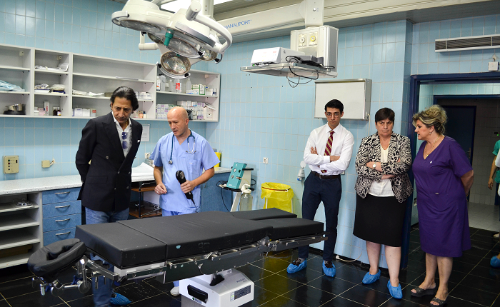 Institut za bolesti djece dobio novi operacioni sto Institut za bolesti djece dobio novi operacioni sto