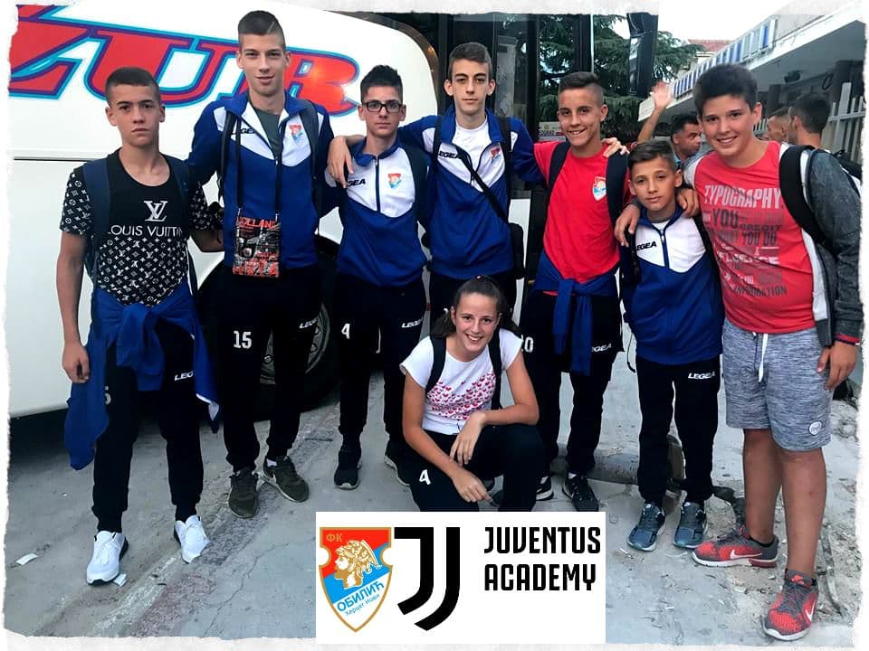 Igrači hercegnovskog Obilića u Juventusovom kampu Igrači hercegnovskog Obilića u Juventusovom kampu