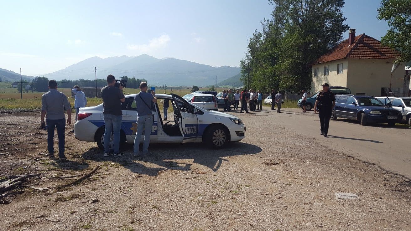 Traže put, vodu i pravično obeštećenje za imanja Traže put, vodu i pravično obeštećenje za imanja