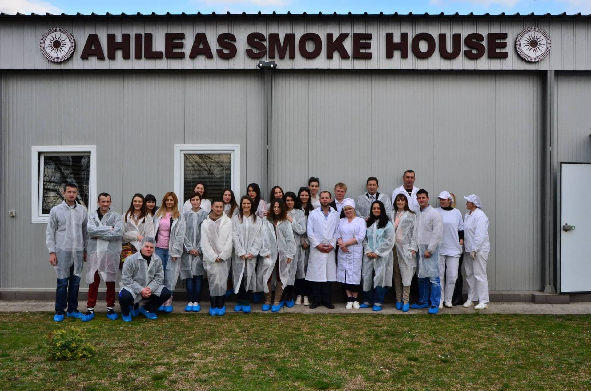 Prakse u međunarodnim kompanijama za studente UDG Prakse u međunarodnim kompanijama za studente UDG