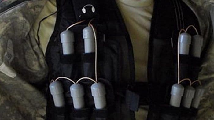 Crnogorac opasan eksplozivom napao ženu, pa popio otrov Crnogorac opasan eksplozivom napao ženu, pa popio otrov