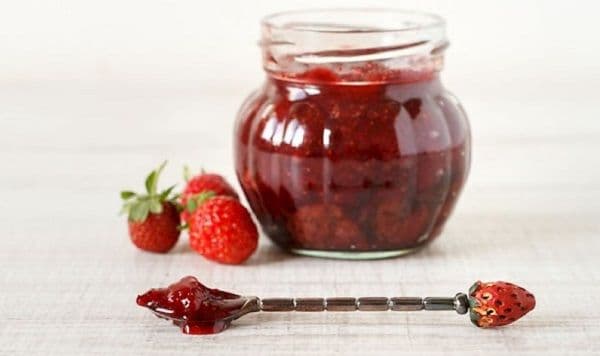Džem bez šećera i kuvanja Džem bez šećera i kuvanja