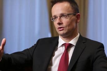 Sijarto sjutra u CG, uručuje 50.000 hirurških maski i 2.500 zaštitnih odijela
