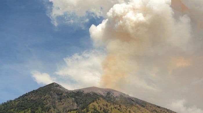 Eruptirao vulkan na Baliju, evakuacija stanovništva Eruptirao vulkan na Baliju, evakuacija stanovništva