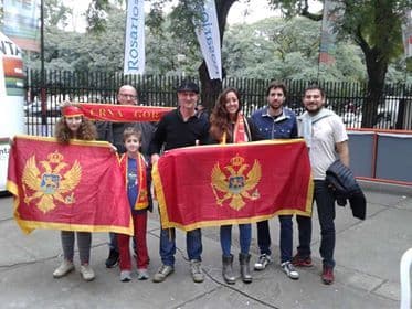 Stiže podrška iz Rosarija našim košarkašima u Argentini Stiže podrška iz Rosarija našim košarkašima u Argentini