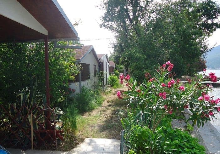 „Carine“ i Mitropolija grade hotel u Kumboru „Carine“ i Mitropolija grade hotel u Kumboru