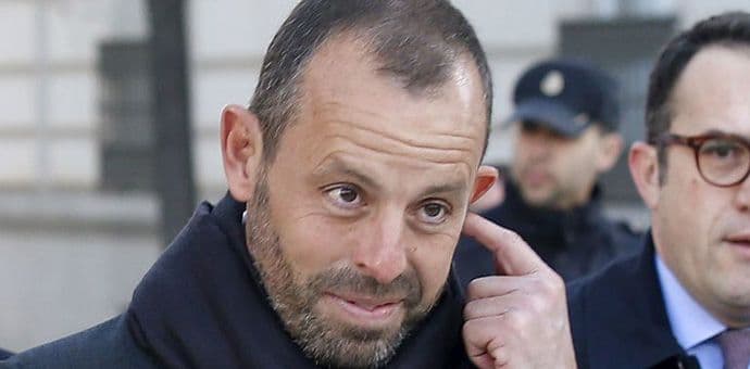 Abidal dobio jetru sa crnog tržišta, a ne od brata? Abidal dobio jetru sa crnog tržišta, a ne od brata?