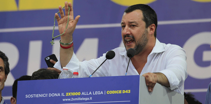 Salvini traži da brodovi ne dovoze migrante u italijanske luke Foto: GIANPAOLO MAGNI / EPA