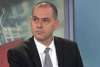 RADIĆ: Srbija modernizuje vojsku, ali se ne radi o trci u naoružanju