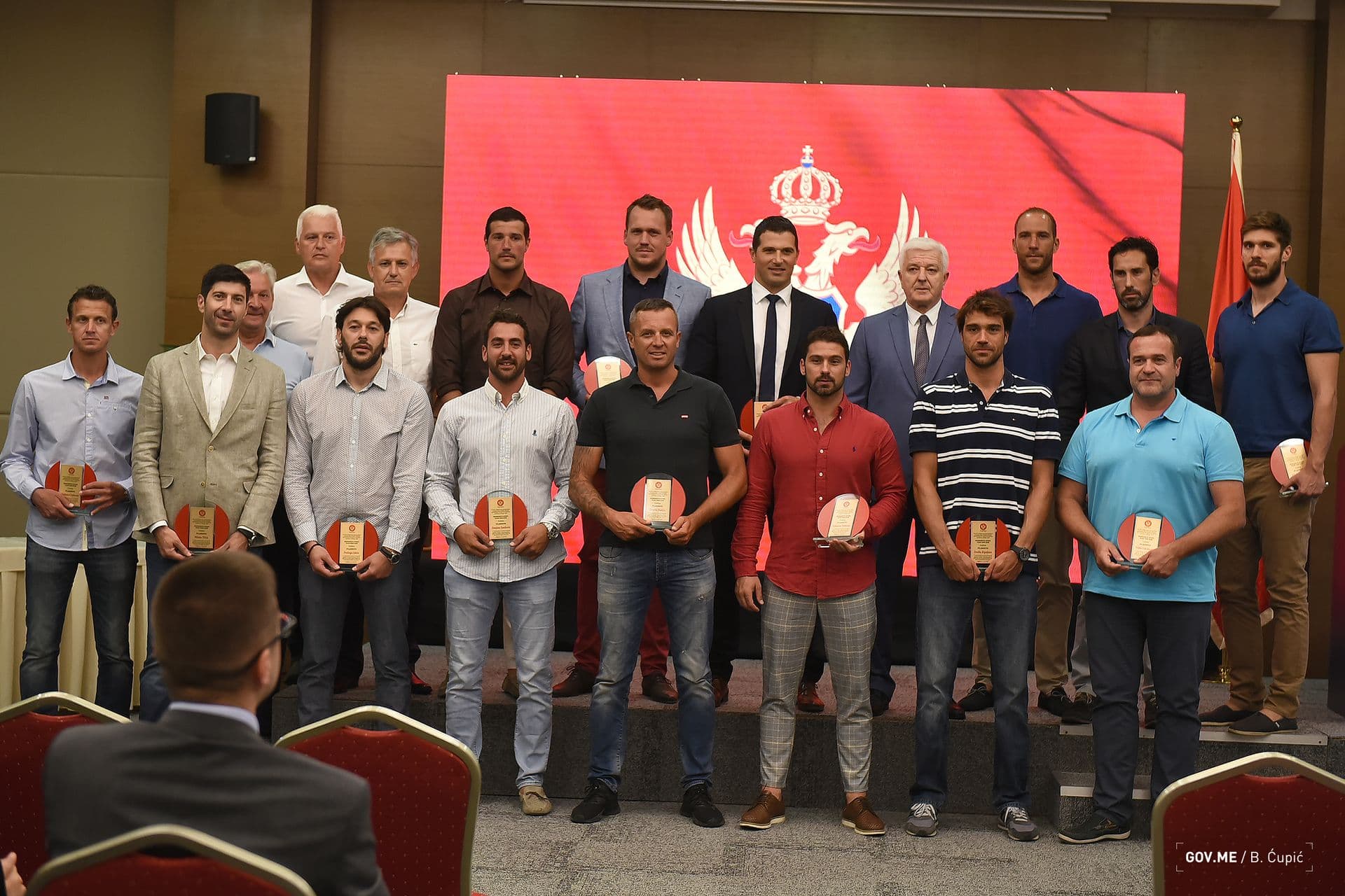 Prva crnogorska medalja pretvorila se u nacionalnu buktinju! Prva crnogorska medalja pretvorila se u nacionalnu buktinju!