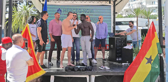 Prašović pred svojom publikom traži 10. pobjedu u karijeri Prašović pred svojom publikom traži 10. pobjedu u karijeri