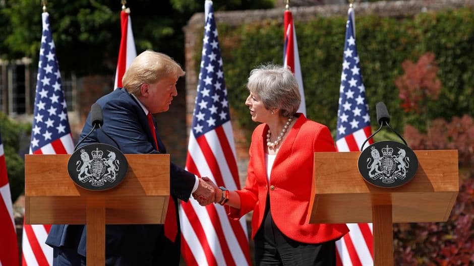 Nisam kritikovao Terezu Mej, veoma je poštujem Foto: REUTERS/Kevin Lamarque