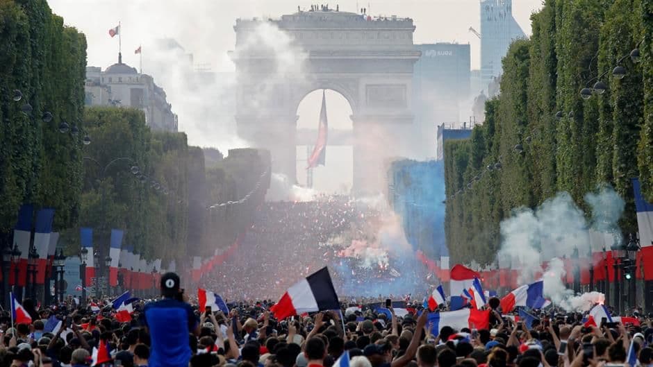 Slavlje na ulicama širom Francuske Slavlje na ulicama širom Francuske
