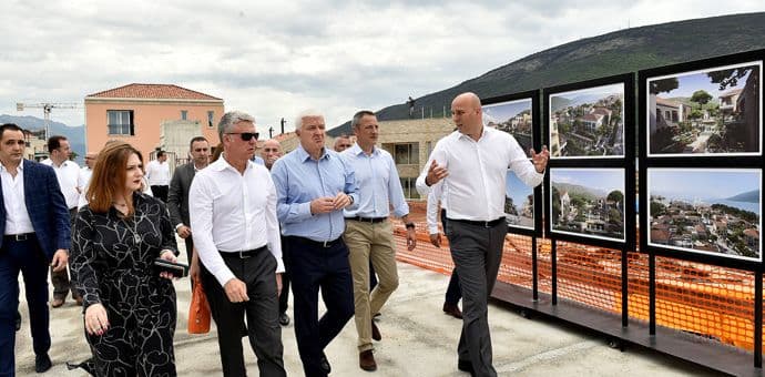 Završavamo turistički rizort najviše klase i otvaramo nova radna mjesta Završavamo turistički rizort najviše klase i otvaramo nova radna mjesta